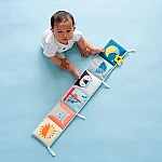 Розвиваюча книжка-розкладачка Taf Toys Веселі пригоди (12385)