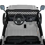 Позашляховик з пультом керування Toyota Bambi 2566AEBLR-1(24V) Білий