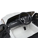 Позашляховик з пультом керування Toyota Land Cruiser Bambi JJ2022EBLR-1 Білий