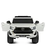 Позашляховик з пультом керування Toyota Hilux Bambi M 4919EBLR-1 Білий