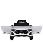 Детский электромобиль Audi SQ8 Bambi M 5899EBLR-1 Белый