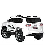 Позашляховик Toyota Bambi M 6138EBLR-1 Білий